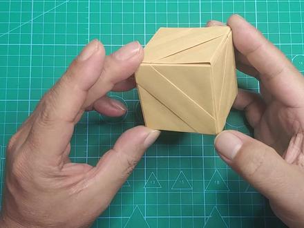 折一个简单有趣的立方体魔方 结构新颖造型独特 简单好折折纸教程#立方体魔方#立体多面体#折纸教程#3d几何折纸