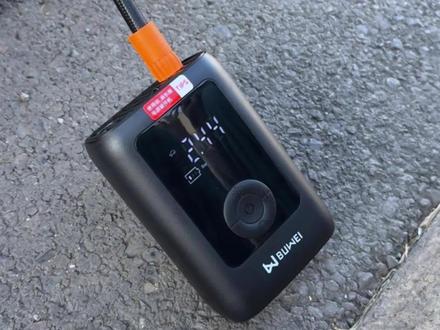 冬天胎压掉的厉害,车里备个便携充气泵,不到百元,应急又实用 #汽车好物 #充气泵 #便携充气泵 #汽车用品