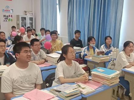 芷江一中强基班《可能》之《坚信》版
致敬奋斗的青春,一中学子高考加油!#高考加油站