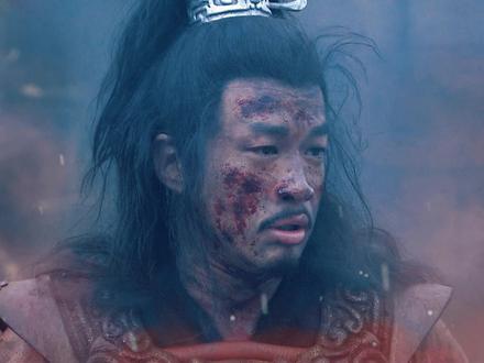 世人只知项羽力能扛鼎,却不知这一鼎,举起的是江东子弟的信仰,撑起的是西楚霸王的天下。《楚汉传奇》#韩信#西楚霸王#祝你马上成功马上发