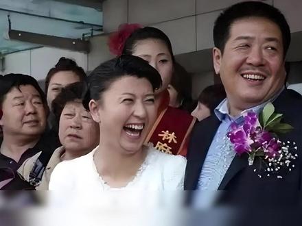 闫学晶的两段婚姻耐人寻味 一个图人脉一个图利 #闫学晶 #热点