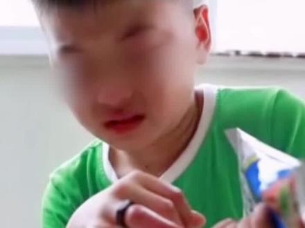 手被铁环卡住怎么办?阿消用真实案例告诉你🤓快学会了告诉身边有可能被卡的娃吧😜#为你赴汤蹈火 #火焰蓝