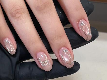 请把这款列入到新年美甲的待选!!!#好看的指甲 #美甲 #美甲美甲 #晒美甲的新方式 #这美甲什么水平