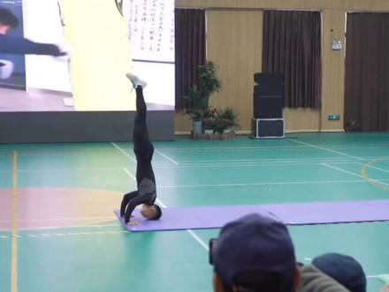 #体育精神 #台上一分钟台下十年功 #体育人 江苏省小学体育与健康基本功大赛,个人能力展示,来自镇江的葛飞老师荣获一等奖!👍👍👍