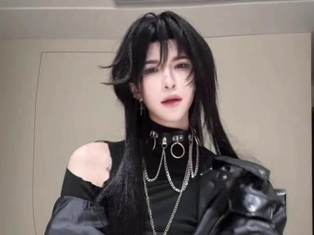 这就是搞乐队的吗 #商野 #cos #致歉一切 #七崽摇