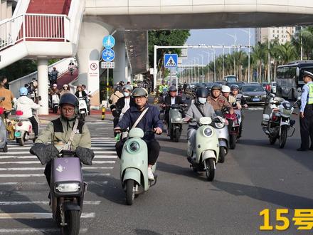 “整治+宣传+劝导”齐发力!摩托车、电动车专项整治进行中 #文明交通礼行天下 #文明交通携手共创