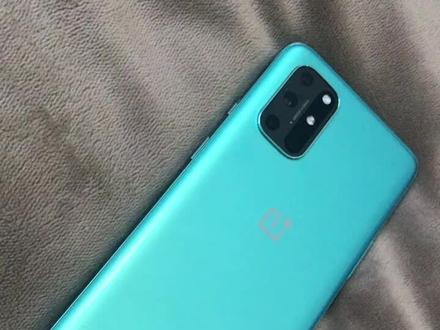 本想刷Flyme,但相关刷机包和教程未找到,先刷MIUI玩玩儿😀当年手持一部酷派8020和中兴红牛v5,刷遍安智、酷安、机锋等各大论坛刷机包。每次刷机完毕系统显示引导画面,迫不及待开启相机、设置,都让我体验到只需一部手机即可拥有不同品牌手机系统版本带来的新鲜感。以及给手机刷入root、框架、拓展面具,更改开机画面、底层设置,或是修改APP让手机相机能进行120x放大,让手机功能变得更加丰富等等……与其说刷机给我带来了乐趣,倒不如说是刷机承载了整个高中生涯的青春~#ROM #一加刷Miui#刷机的快乐 #一加刷Flyme