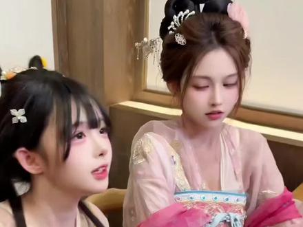 小二哥给我擦皮鞋😅 #失眠熊 #嗲分 #cos #法国赌神