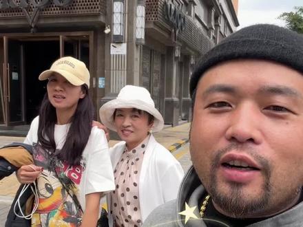去湖南凤凰古城拍婚纱照#黑骑士更专业的外卖车 #黑骑士f100