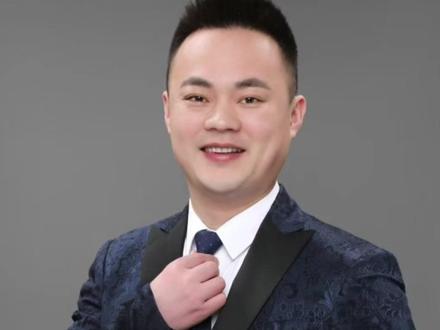 高位挂树上的,要不要割肉?#现货黄金 #黄金 #黄金行情分析 #每日金价 #黄金价格走势分析