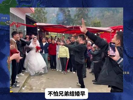 一个甩头给旁边大哥笑成了孙子#离谱 #逆天