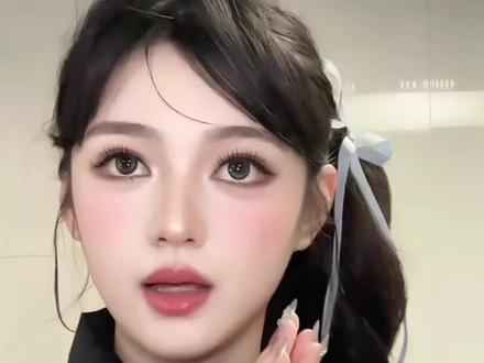 美萌万岁!!!漫画兔系少女感韩妆🐰妆发一条龙大放送!!🍧
#妆教 #韩妆 #兔系甜妹妆 #侧马尾 #发型教程