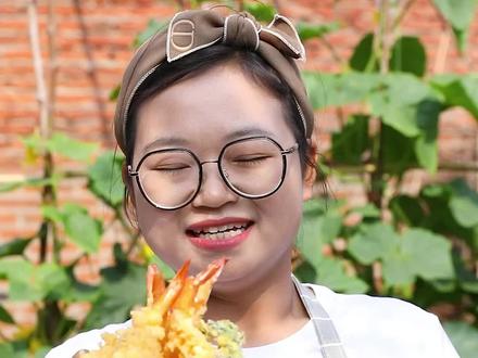 教你在家做炸虾天妇罗,足不出户就可以享受的美食,吃上一口超满足~#天妇罗炸虾#抖音美食推荐官