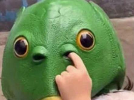 老派男友热度回归,我们老实人终于能找到对象了?