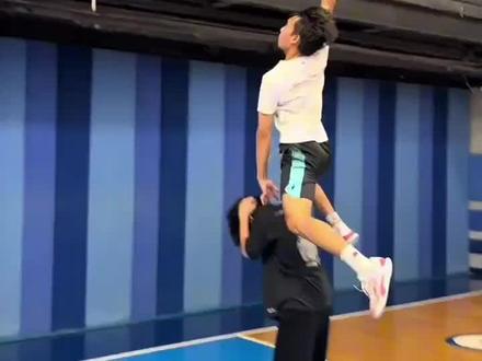 厚米和柯冉来一场百分,谁会更胜一筹? #篮球 #柯冉 #厚米