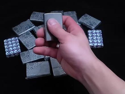 今天教大家一个有点小酷的玩法#zippo #zippo点燃热爱 #李初颜 #教程 #后来的雨天