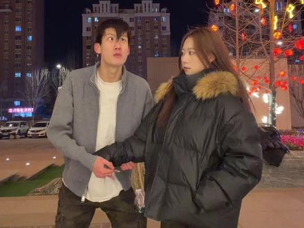 是铁子就请我吃鸡架!@小堡 @小索堡宝 #鸡架摇 #抽象