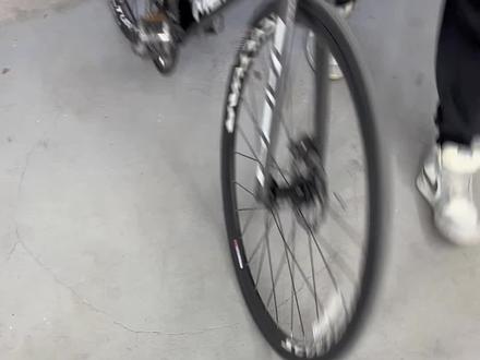 今天回收一台美利达斯特拉95d?顾客买了三天,码不合适,直接出了,明盘3799。能看上的联系#自行车 #让骑行成为一种生活 #自行车推荐 #美利达斯特拉95d #骑上我心爱的自行车去遛弯