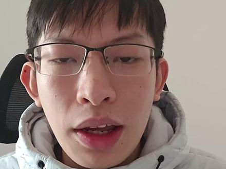 可灵3.0|预告|多镜头一致性 快手可灵(Kling)即将发布 3.0 视频模型。本次更新将 2.6 与 o1 版本的能力全面整合,实现了一站式的视频生成与编辑。核心升级包括: • AI导演系统: 支持多镜头逻辑,自动调整镜头切换与构图,生成更具电影感的连贯序列。 • 主体一致性 3.0: 大幅优化产品与角色在多镜头下的稳定性,解决画面扭曲问题。 • 多参考控制: 引入角色、场景、音频等多维度参考系统,支持特定角色配音引用,支持中、英、日、韩、西五种语言。 • 物理效果增强: 提升了复杂动作(如接触物理效果)的真实度。 视频还探讨了可灵 3.0 在 UGC 产品推广视频中的实际应用潜力。 #可灵3.0 #KlingAI #AI视频 #快手可灵 #人工智能 #视频生成