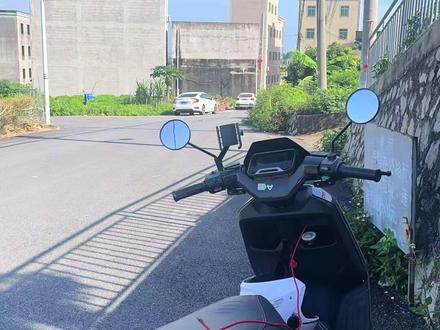 小牛马拉松 跑乡镇小长途续航 小牛马拉松长途续航真实吗?#小牛马拉松 #小牛电动