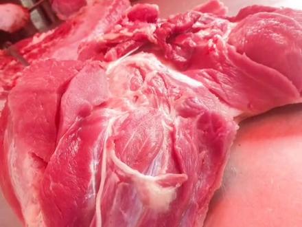 “日有所思,夜有所胖,变瘦没希望,天要我胖不得不胖,吃肉不能忘”😁这肉怎么样🤗#卖猪肉 #流口水了吗