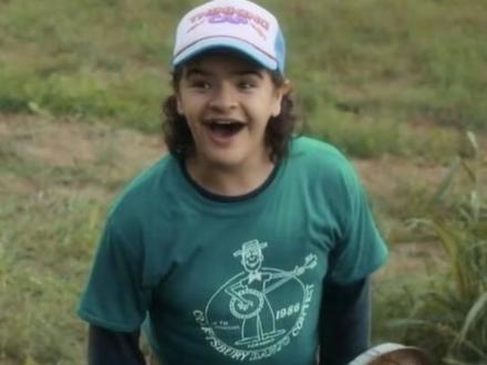 妈妈总是对第一个小孩感情最深#怪奇物语 #怪奇物语第四季 #怪奇物语第四季 #史蒂夫 #回忆