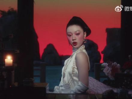 这是青蛙王子吗
#纯妹妹MV #单依纯