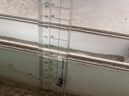 今天和老婆气的饭都没吃,阳台的地砖比室内高出一公分.打电话给施工方说是正常的.他们贴的客户阳台砖都是这样#装修