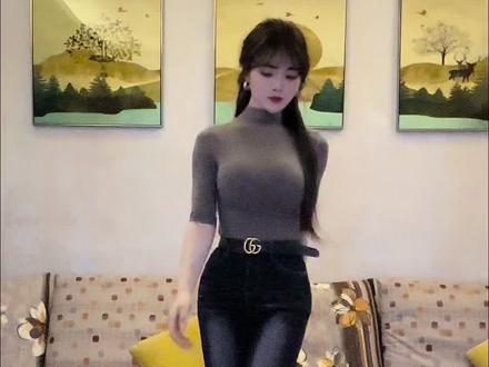 #接力摇舞蹈挑战 这波操作太嗨了!姐妹们,摇起来……#零基础学舞蹈 #魔性律动舞 #抖音