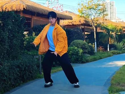 用太极感受春天 #用太极0.5倍速打开春天
#超会玩派对 #百young非遗计划 #大有学问#春日太极漫游