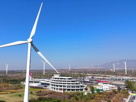 途径京藏高速/G6的游客必打卡之地官厅服务区-四路聚全鱼宴!天生优越,当然一炮而红!四路聚聚五湖四海的朋友,迎四面八方的宾客。品怀来美食,看怀来风景#这么近那么美周末到河北 #官厅服务区 #河北旅游攻略 #全鱼宴