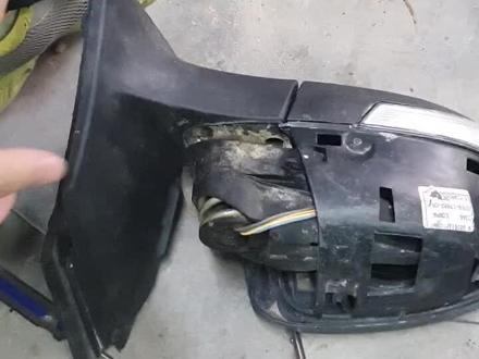 新福克斯换转向灯,便宜又好用,自己动手省800#维修