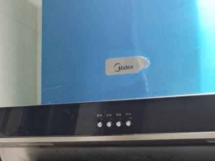 美的侧吸油烟机拆洗教程来啦,学会了可以自己在家清洗,很简单#家电深度清洗 #油烟机清洗 #专业的事交给专业的人