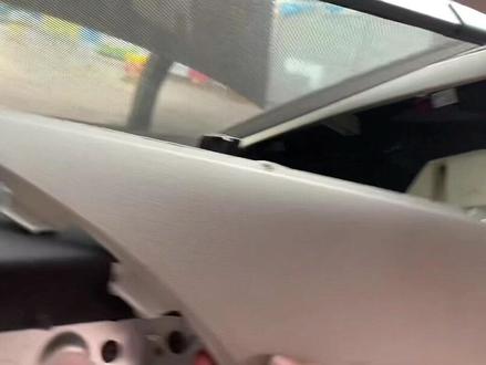 奥迪a6L c7底盘,后遮阳帘不这么拆就废了#每天一个用车知识 #汽车保养与维修 #寿光市纵横汽车俱乐部