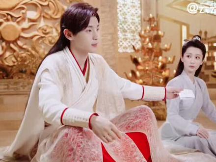 锦觅换上红装后,众人眼睛都看直了#香蜜沉沉烬如霜 #我的观影报告 #热门@抖音小助手