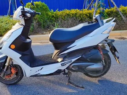 沙夏测试:光阳雷霆王180,加速居然比自家CT300还快#光阳雷霆王180 #光阳赛艇#沙夏