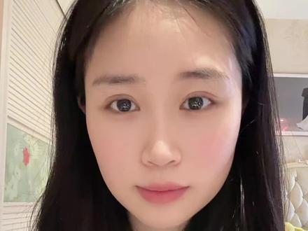 广发远见这只🐔我真是服了 存储涨的时候没见他涨多少,存储跌它跟着跌那么多 什么逻辑 ,这个调仓调的一点是看不懂😤#线上碎碎念#基金#理财