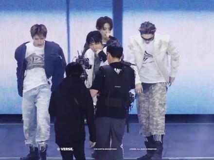 1214 cortis mic drop舞台直拍全程 主严成玹
#严成玹 #安乾镐 #赵雨凡 #金主训 #cortis马丁