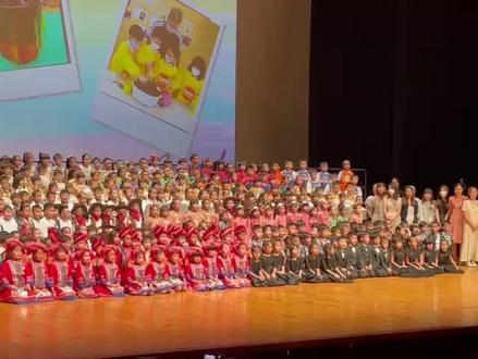 香港幼稚园毕业典礼表演 好隆重齐合唱粤语歌曲