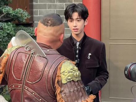 林子烨也来大宋盘金贼了#林子烨 #清明上河园 #互动