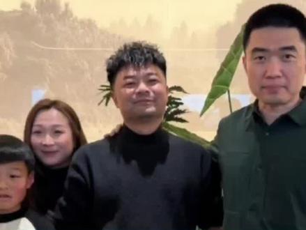 @中原新闻网李想兑现承诺 请救人车主姚东权吃饭#赠免费置换新车权益卡#三年内可以将名下的理想汽车 免费置换为理想任意在售车型(含最新款)#理想#李想