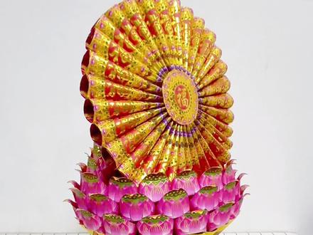 #真实生活分享计划 愿此莲华宝轮,承诸佛加持,纳天地吉光。护家宅安宁,消灾解厄;佑阖家顺遂,福泽绵长。#佛光普照 #民俗 #折纸 #手工