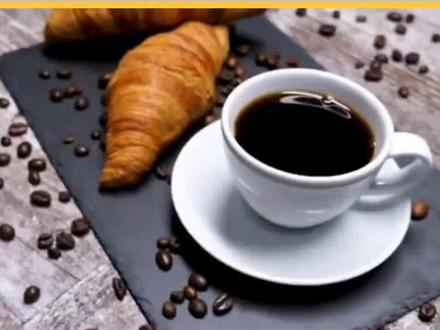 一喝咖啡就频跑厕所的原因 #为什么喝了咖啡还是困 #咖啡 #咖啡你冲不冲 #热点新闻事件 #咖啡不断加加加加到厌倦