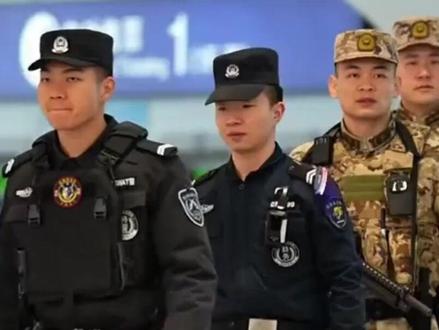一个县城能驻扎多少武警兵力?为何不多部署一点#军事科技#军事爱好者#大国重器#军事科普#军事迷