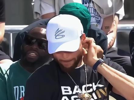 从总决赛的泪水到动画世界的欢声 库里正在用另一种方式续写传奇 #库里 #电影奇迹梦之队 #奇迹梦之队定档库里生日 #青年创作者成长计划