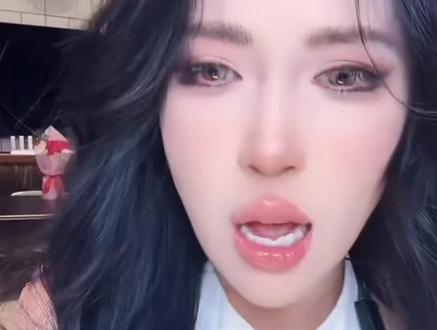 友谊长存 祝安静公主早日康复, 两个小女孩一定会越来越好的 #迪士尼在逃公主 #安静公主 #迪士尼在逃公主直播 #直播录屏分享