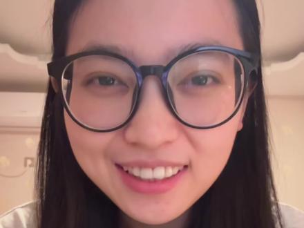 我无名分我嗔嗔嗔!男主以为自己是替身,一开始大破防,然后就变成被雨淋湿的小狗啦,替身不替身的,哪有留在老婆身边重要!#破镜重圆#小说