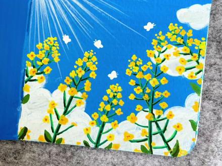 “有一种春天叫油菜花开~”🌼 用四个点就能画出美丽的油菜花丛!超级简单!~
“心情不好的那天,我用丙烯马克笔,给自己画了一整片春天。
外面风很大,我躲在房间里,把所有温柔都画进油菜花里。
没有很厉害的技巧,只是想把生活里的小治愈,慢慢画出来!”
🖊️:慕多星丙烯马克笔
📒:麦绘水彩本10*10cm
👋:涂丫丫
#丙烯马克笔绘画#春天的色彩#春天请你画朵花 #油菜花简笔画#慕多星丙烯马克笔