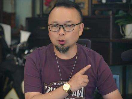 摩尔线程股价突破940元,超越五粮液,A股名列第27 #老潘财商 #商业财经 #福尔摩潘 #摩尔线程 #原创