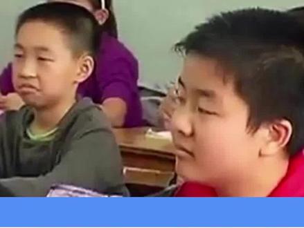 12年前,因一张照片火爆全网的五道杠少年黄艺博,如今怎么样了?